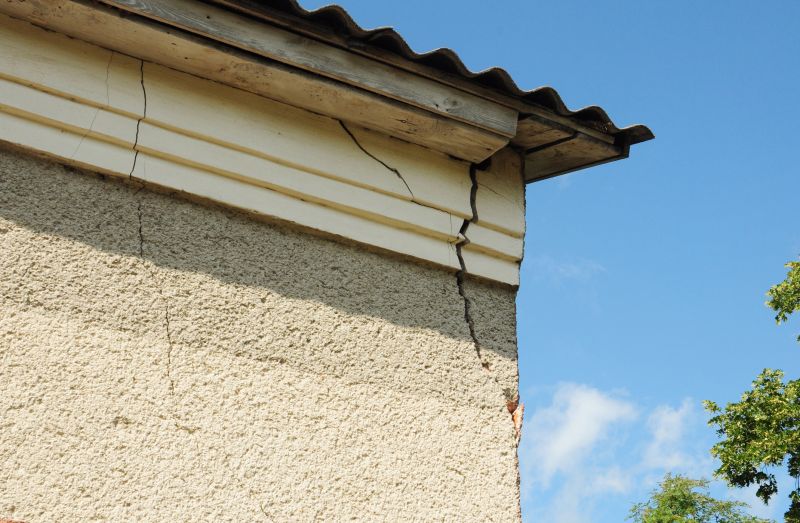 Stucco Crack Repair